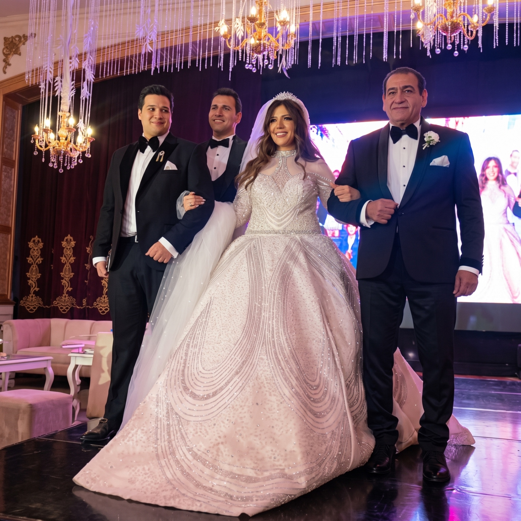 مناسبة عائلية للأسرة